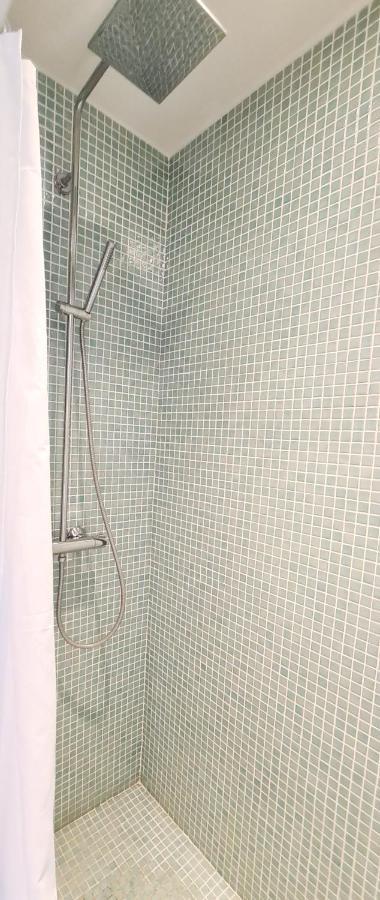 Superbe Appartement Dans Cadre D'Exception - Piscine, Plage Et Tennis Prive Bandol Luaran gambar