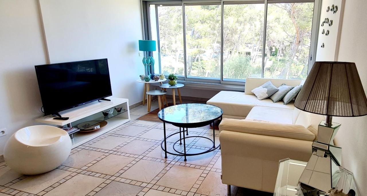 Superbe Appartement Dans Cadre D'Exception - Piscine, Plage Et Tennis Prive Bandol Luaran gambar