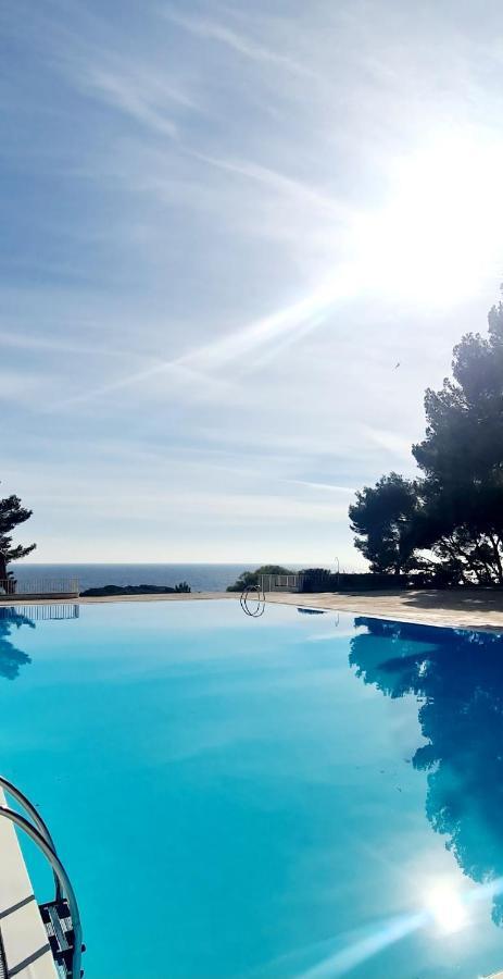 Superbe Appartement Dans Cadre D'Exception - Piscine, Plage Et Tennis Prive Bandol Luaran gambar